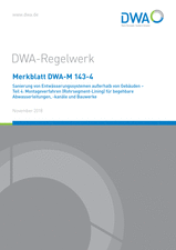 Sanierung von Entwässerungssystemen außerhalb von Gebäuden - Teil 4: Montageverfahren (Rohrsegment-Lining) für begehbare Abwasserleitungen, -kanäle und Bauwerke
